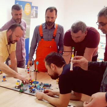 UNAPREĐENJE ZAŠTITE I BEZBEDNOSTI NA RADU Ucesnici Team Building aktivnosti unapredjenja zaštite i bezbednosti na radu primenom Lego Serious Play metodologije